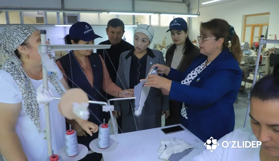 “Marjona tekstil” rahbari o‘z tajribasini xonqalik ayollar bilan bo‘lishdi