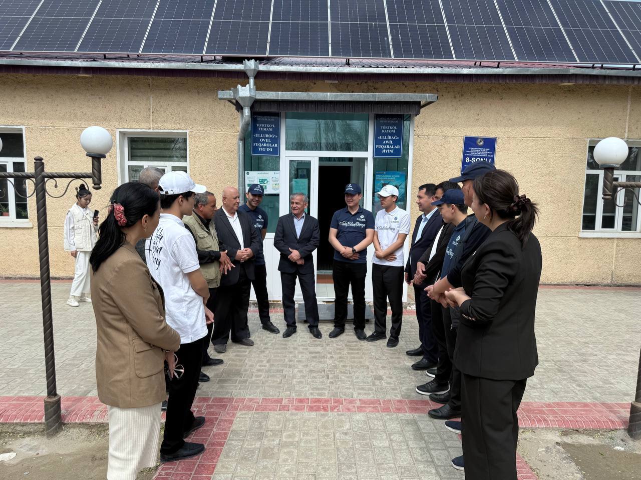 “Yurakka yo‘l” aksiyasi doirasida qoraqalpog‘istonlik Go‘zal Allabergenovaga tikuv mashinasi olib berildi