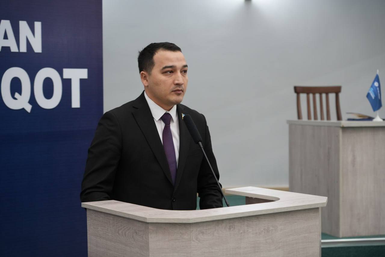 O'zLiDeP yetakchisi jizzaxlik yoshlar bilan uchrashdi