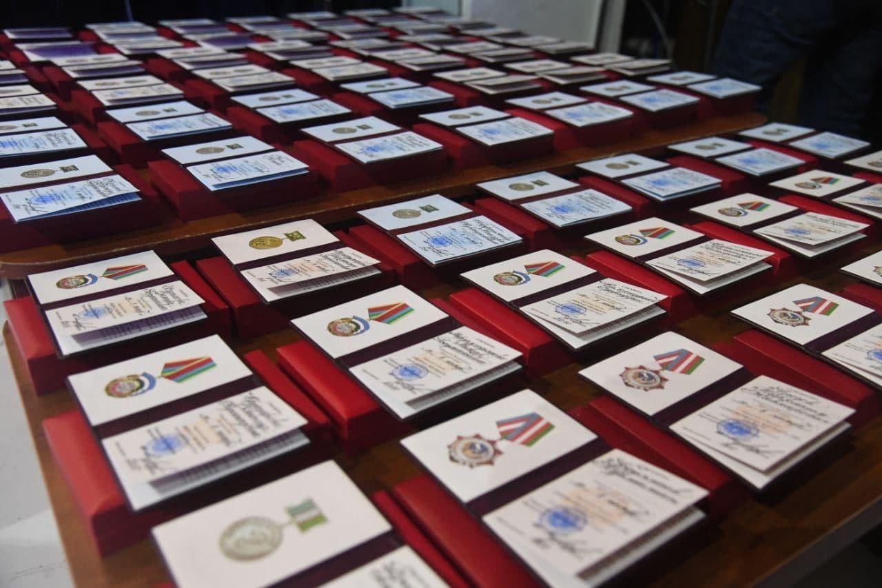 Qishloq xo‘jaligi xodimlari kuni munosabati bilan taqdirlangan partiya faollari