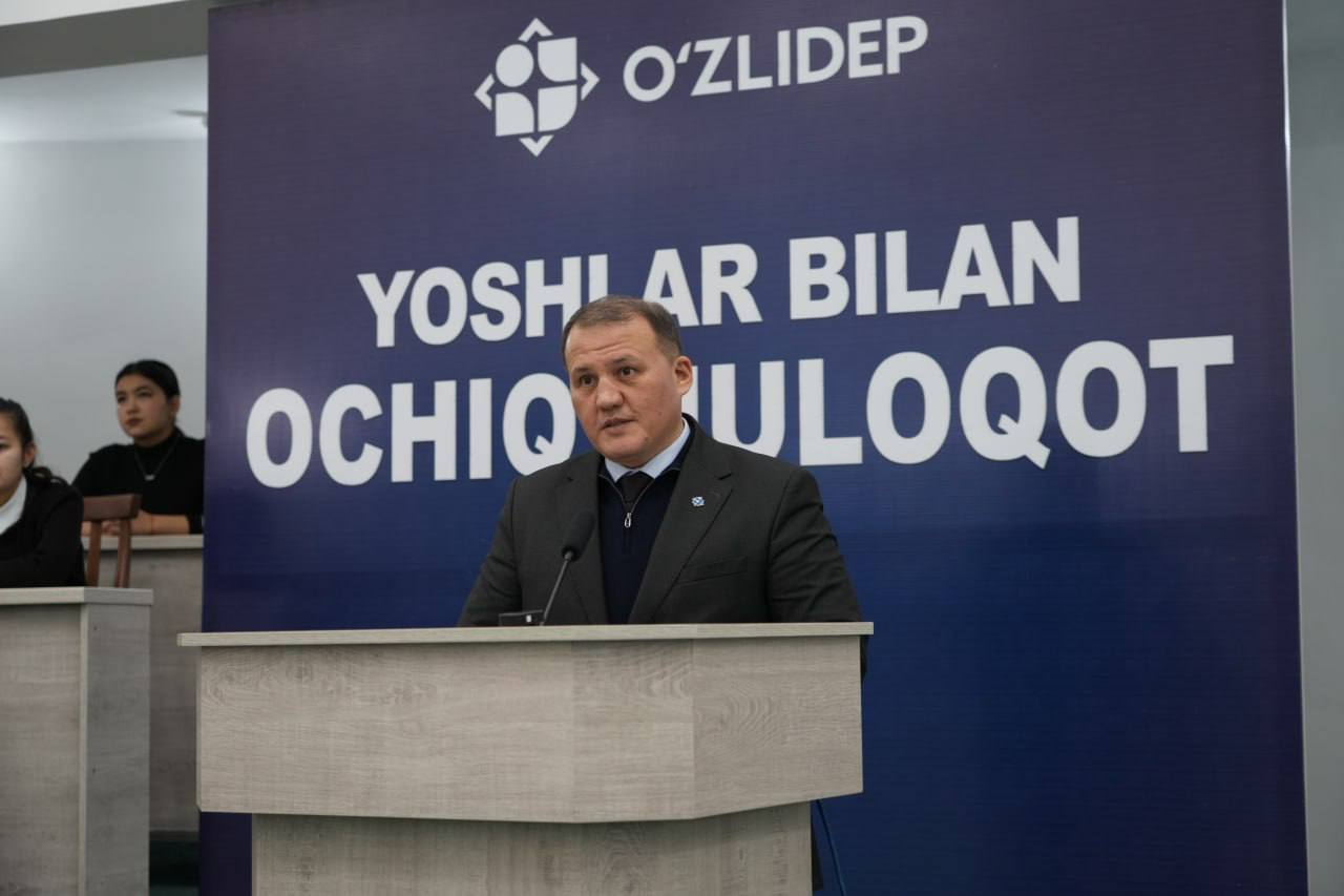 O'zLiDeP yetakchisi jizzaxlik yoshlar bilan uchrashdi