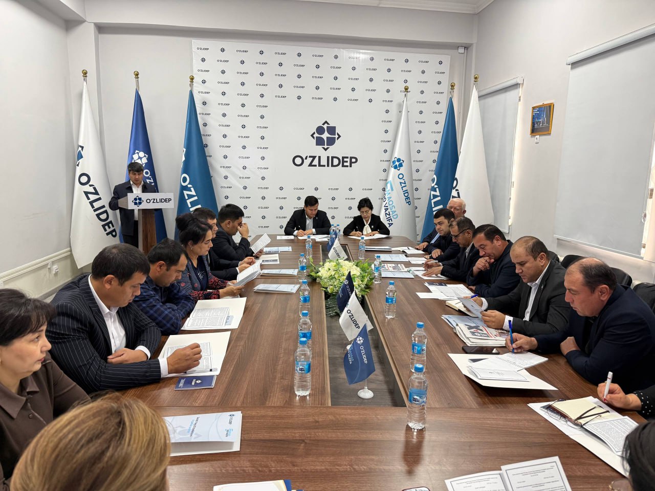 Deputatlar muhokamasida: sayyohlar oqimi oshmoqda, ammo muammolar ham bor